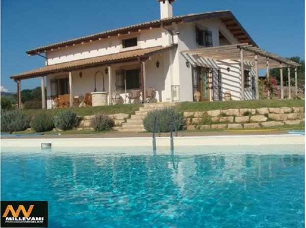 casa indipendente in vendita a Ragusa in zona Marina