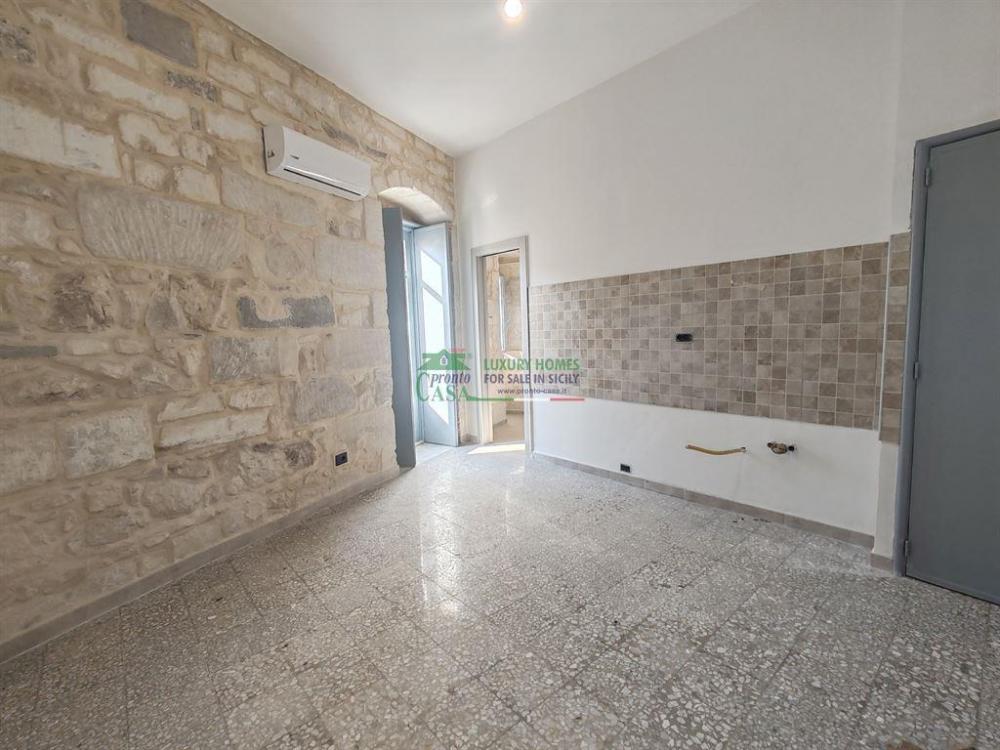 casa indipendente in vendita a Ragusa