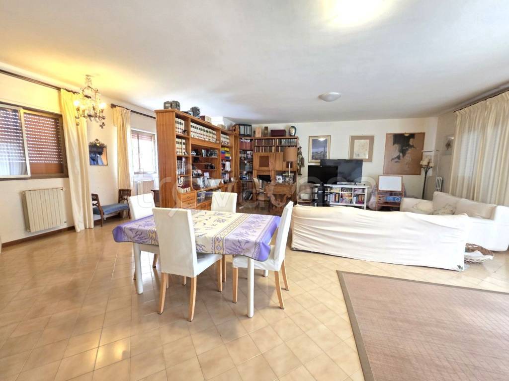 appartamento in vendita a Ragusa in zona Ragusa Centro