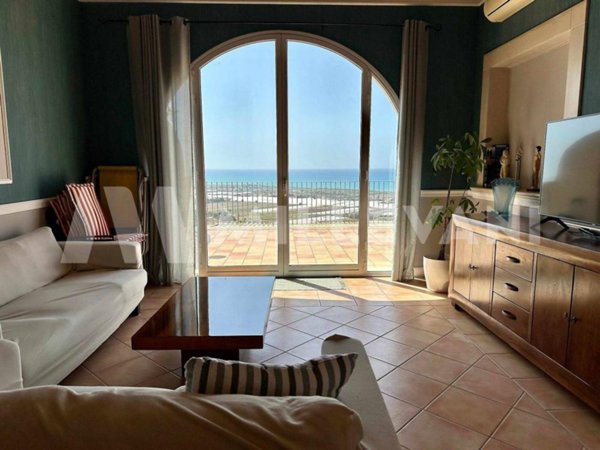 casa indipendente in vendita a Ragusa in zona Marina