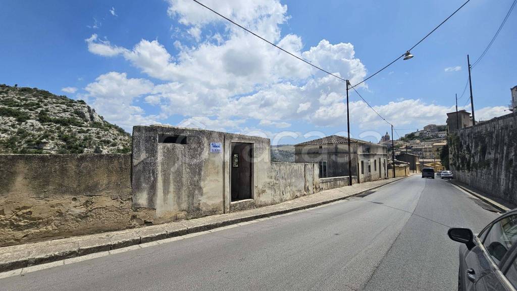 casa semindipendente in vendita a Ragusa in zona Ibla