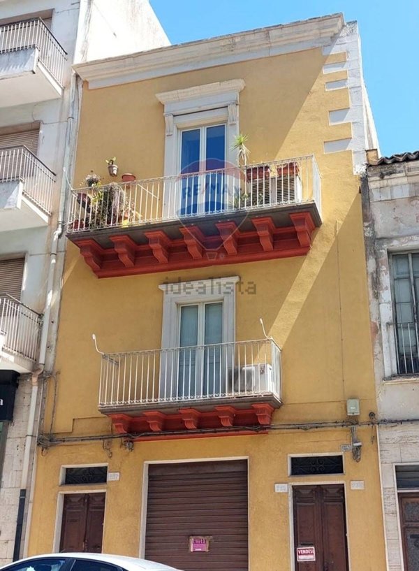 casa indipendente in vendita a Ragusa in zona Ragusa Centro
