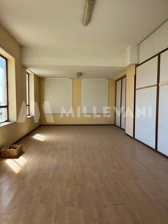 negozio in vendita a Ragusa