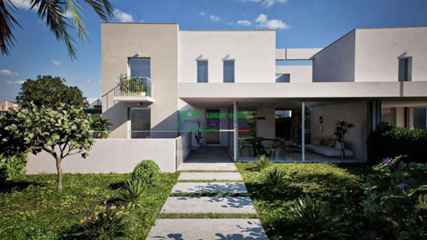 casa indipendente in vendita a Ragusa