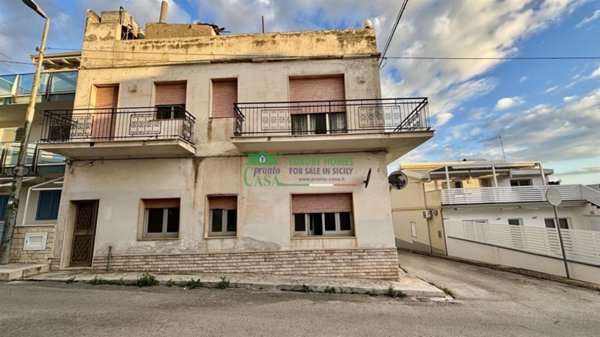 appartamento in vendita a Ragusa in zona Marina