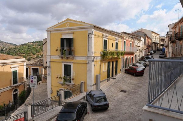 appartamento in vendita a Ragusa in zona Ibla