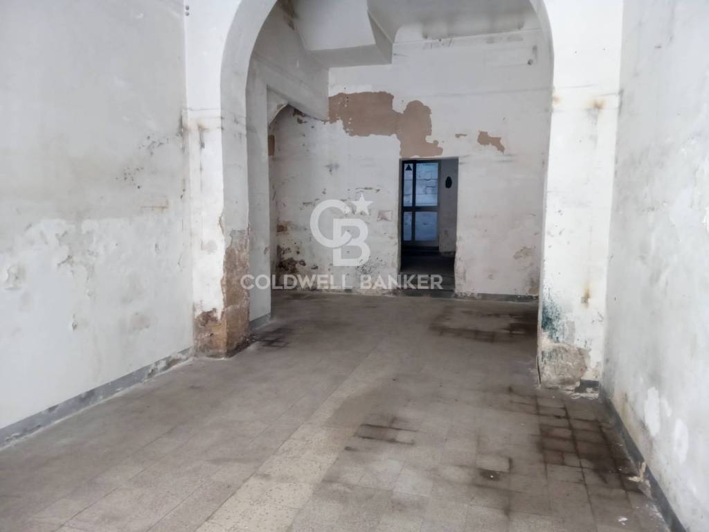 locale commerciale in vendita a Ragusa in zona Ibla