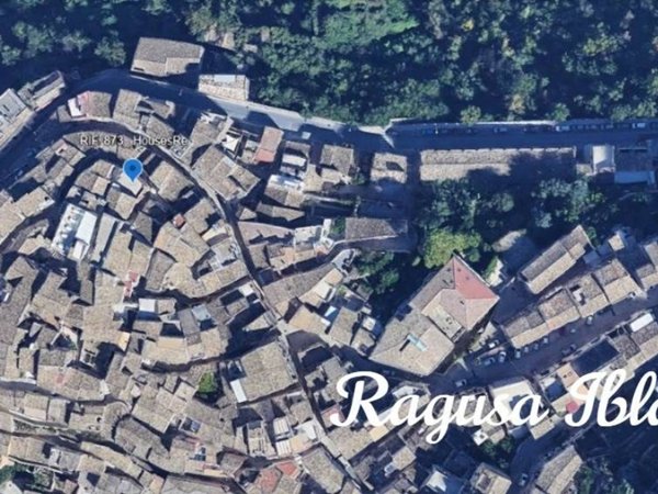casa indipendente in vendita a Ragusa in zona Ibla