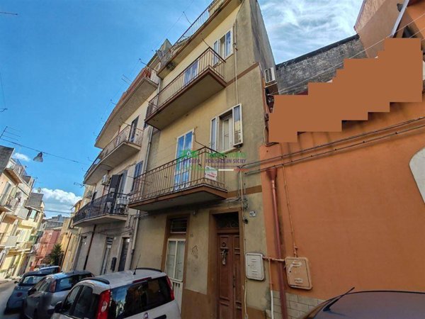 casa indipendente in vendita a Ragusa in zona Ibla
