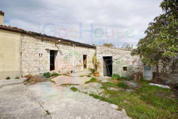 casa indipendente in vendita a Ragusa in zona San Giacomo / Bellocozzo