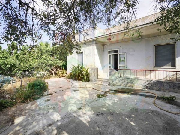 casa indipendente in vendita a Ragusa in zona San Giacomo / Bellocozzo