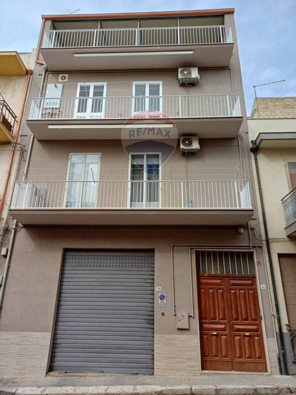 casa indipendente in vendita a Ragusa in zona Ragusa Centro