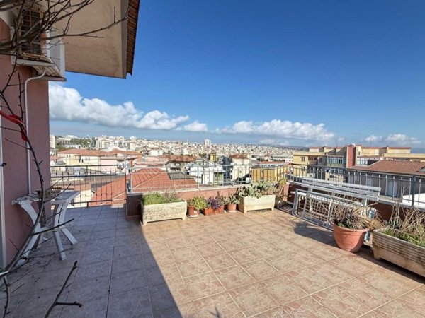 casa indipendente in vendita a Ragusa