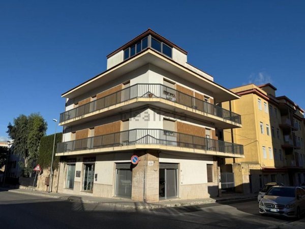 casa indipendente in vendita a Ragusa