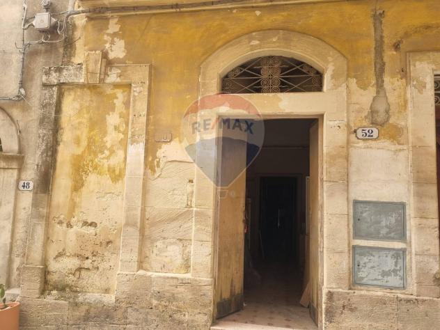 casa indipendente in vendita a Ragusa in zona Ragusa Centro