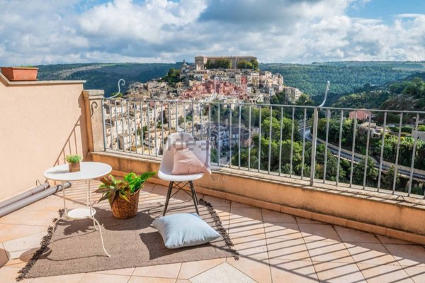 appartamento in vendita a Ragusa in zona Ibla