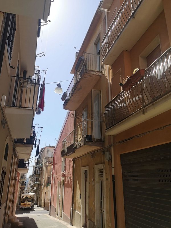 casa indipendente in vendita a Ragusa