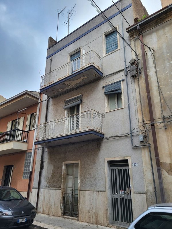 casa indipendente in vendita a Ragusa