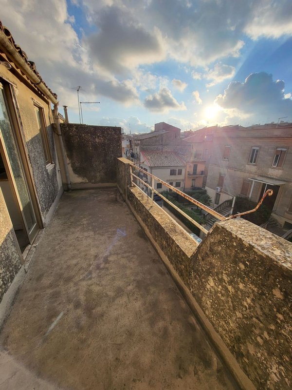 casa indipendente in vendita a Ragusa