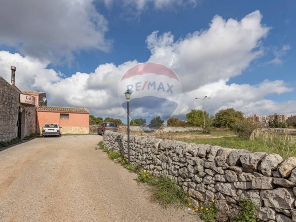 casa indipendente in vendita a Ragusa