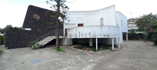 casa indipendente in vendita a Ragusa