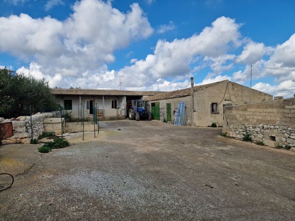 casale in vendita a Ragusa