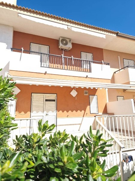 casa indipendente in vendita a Ragusa in zona Marina
