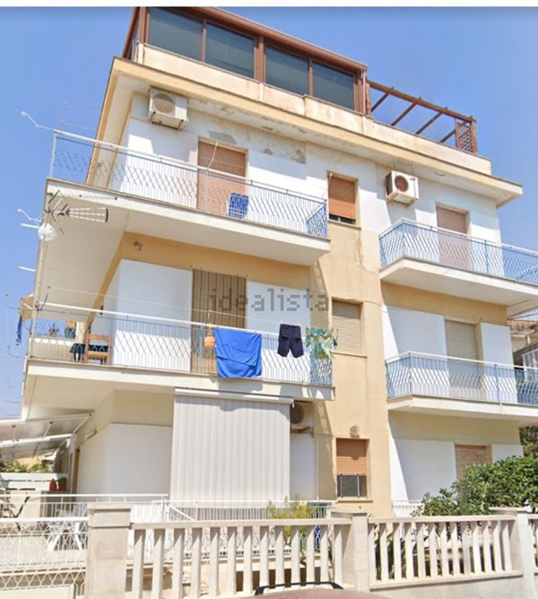 appartamento in vendita a Ragusa in zona Marina