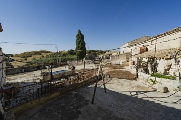 casale in vendita a Ragusa in zona San Giacomo / Bellocozzo