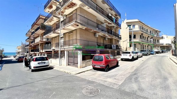 appartamento in vendita a Ragusa in zona Marina