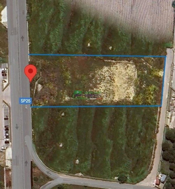 locale commerciale in vendita a Ragusa