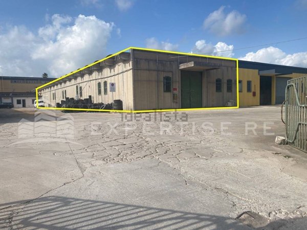 capannone in vendita a Ragusa