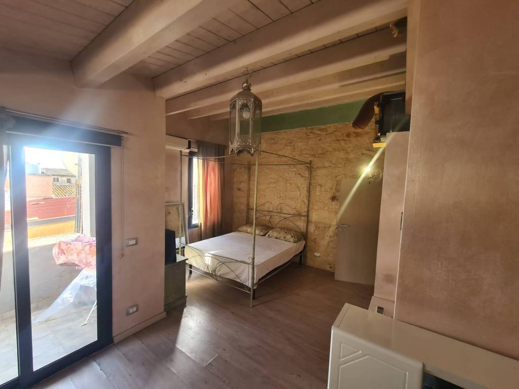 casa indipendente in vendita a Ragusa in zona Ragusa Centro