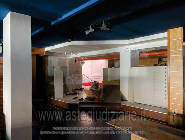 locale commerciale in vendita a Ragusa in zona Ragusa Centro