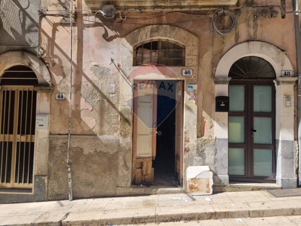casa indipendente in vendita a Ragusa in zona Ragusa Centro
