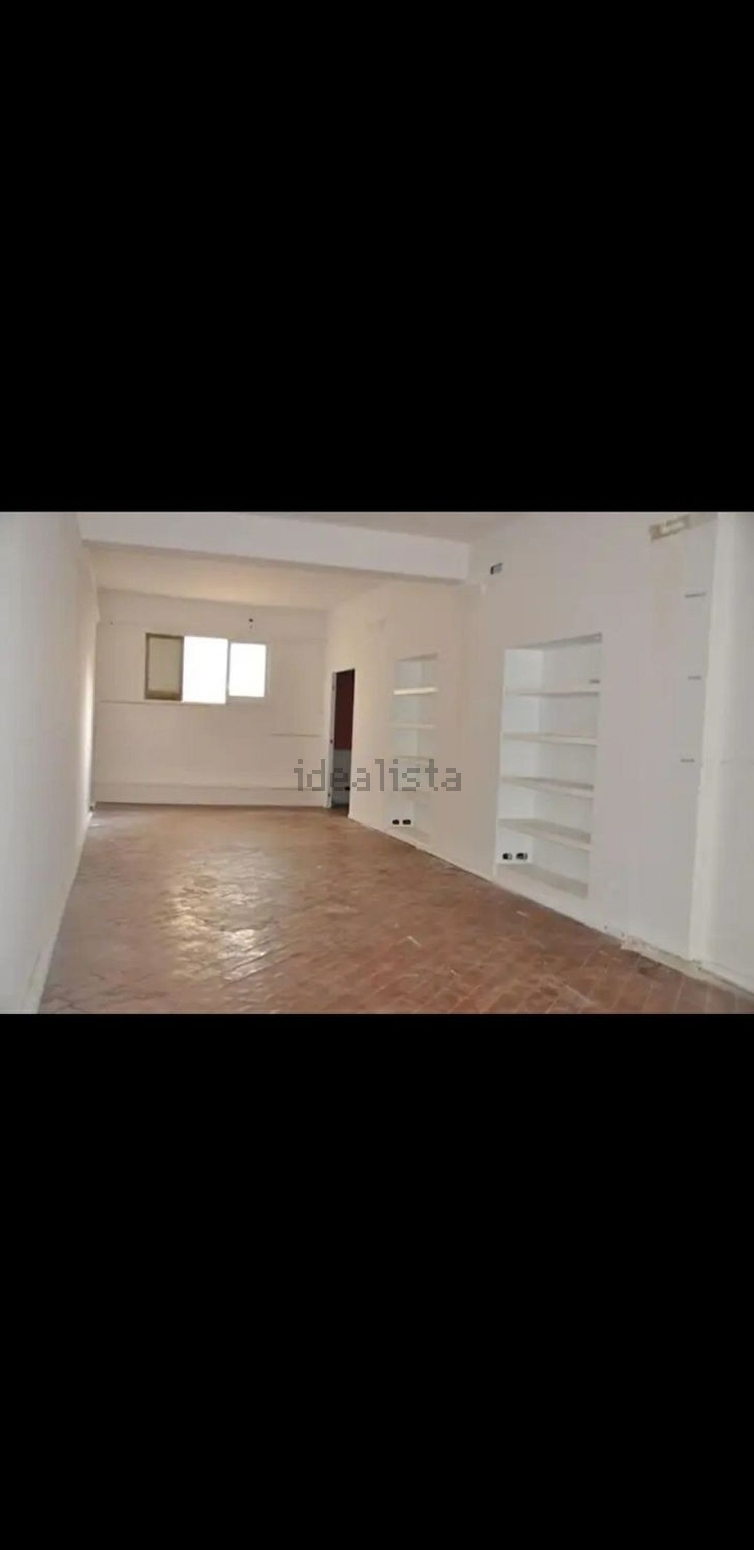 locale commerciale in vendita a Ragusa