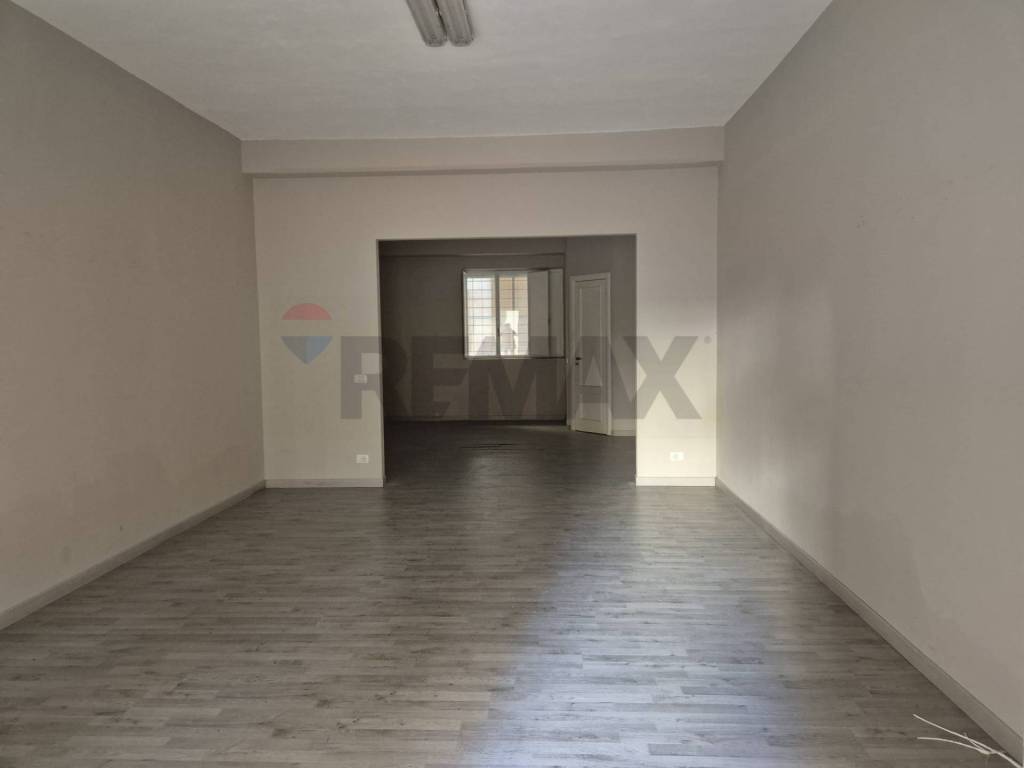 negozio in vendita a Ragusa in zona Ragusa Centro