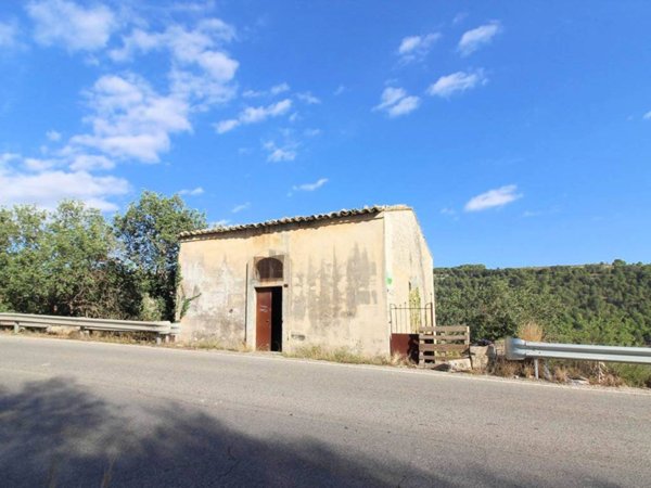 casa indipendente in vendita a Ragusa in zona San Giacomo / Bellocozzo