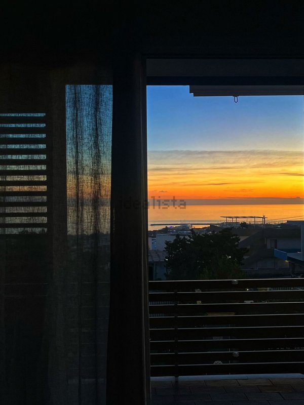 casa indipendente in vendita a Ragusa