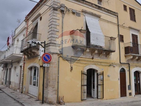 negozio in vendita a Ragusa in zona Ibla
