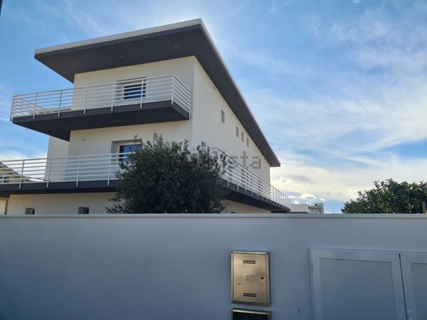 casa indipendente in vendita a Ragusa