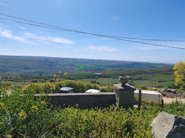 casa indipendente in vendita a Ragusa