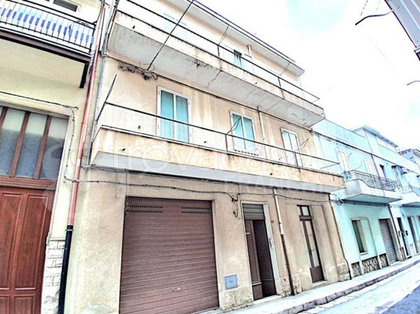 casa indipendente in vendita a Ragusa