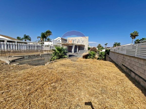 casa indipendente in vendita a Ragusa in zona Marina
