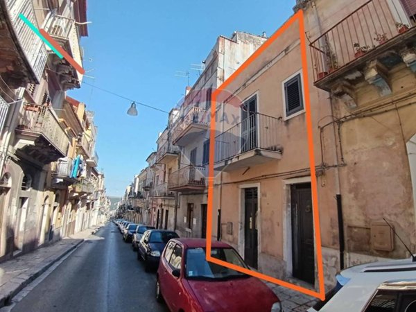 casa indipendente in vendita a Ragusa