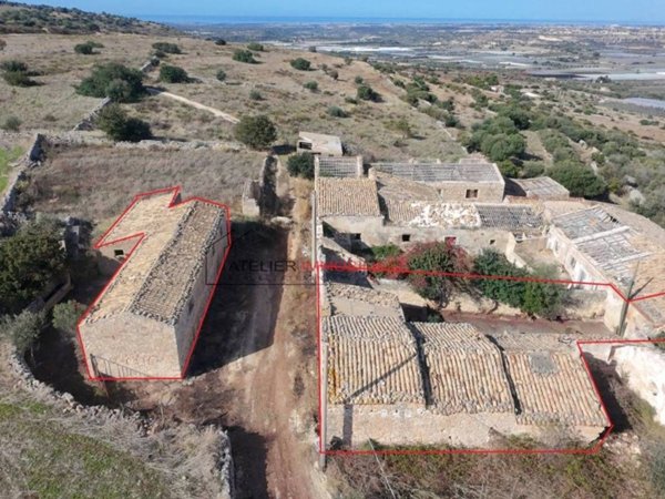 casa indipendente in vendita a Ragusa in zona Donnafugata