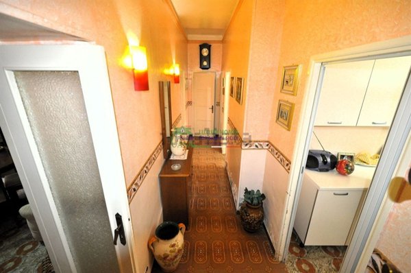 casa indipendente in vendita a Ragusa