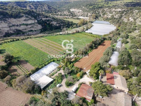 terreno agricolo in vendita a Ragusa in zona Punta Braccetto