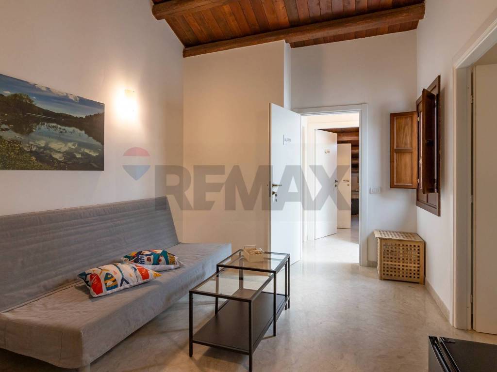 intera palazzina in vendita a Ragusa in zona Ibla