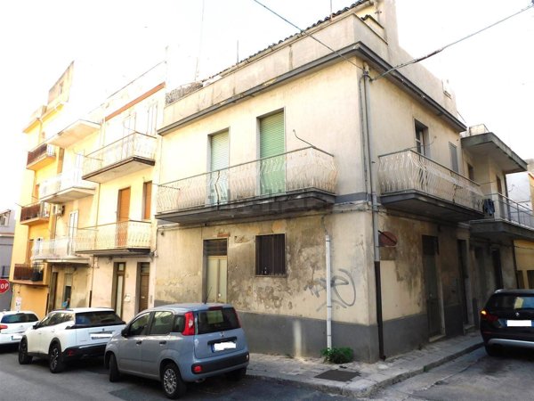 casa indipendente in vendita a Ragusa in zona Ibla